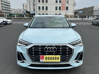 奥迪Q3 40TFSI 2.0T 自动 时尚动感型 