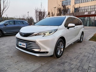 丰田赛那 2.5L 自动 铂金版 