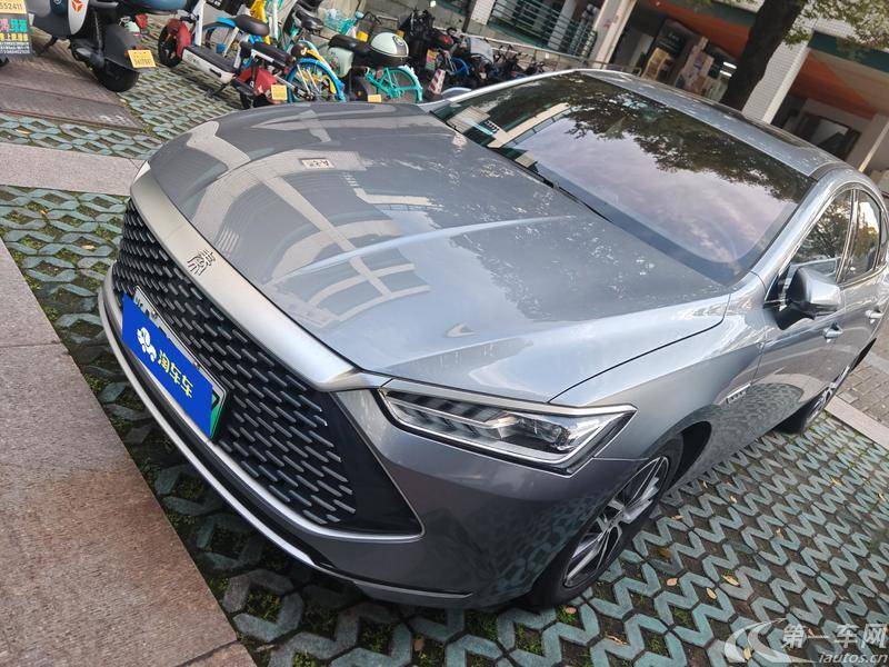 比亚迪秦PLUS 2021款 1.5L 自动 尊贵型 (国Ⅵ) 