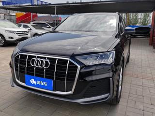 奥迪Q7 45 2.0T 自动 豪华型quattro-S-line 