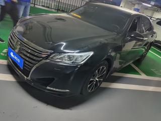 丰田皇冠 2.0T 