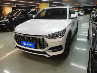 比亚迪宋PLUS 1.5T 自动 尊贵型 