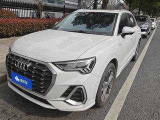 奥迪Q3 40TFSI 2.0T 自动 时尚动感型 