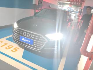 奥迪A8L 50 3.0T 自动 豪华型典藏版 