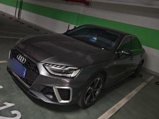 奥迪A4L 40TFSI 2.0T 自动 时尚动感型 