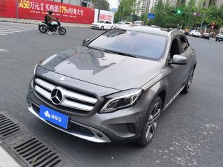 奔驰GLA 220 2.0T 自动 豪华型 