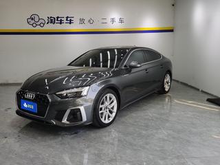 奥迪A5掀背 40TFSI 2.0T 自动 时尚动感型 