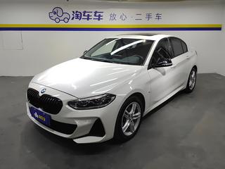 宝马1系 120i 1.5T 自动 M运动曜夜版 