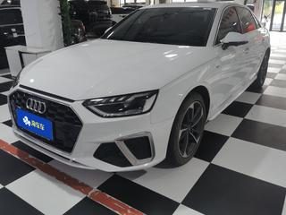 奥迪A4L 40TFSI 