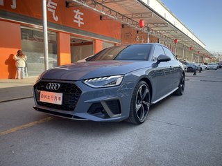 奥迪A4L 40TFSI 2.0T 自动 quattro-RS套件燃速型 