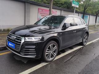 奥迪Q5L 40TFSI 2.0T 自动 改款荣享时尚型 