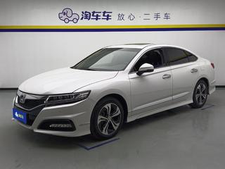 思铂睿 2.4L 豪华版 