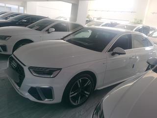 奥迪A4L 40TFSI 2.0T 自动 豪华动感型 