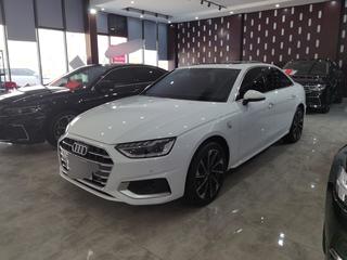 奥迪A4L 40TFSI 2.0T 自动 时尚致雅型 