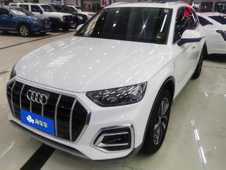 奥迪Q5L 40TFSI 2.0T 自动 豪华致雅型 