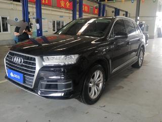 奥迪Q7 55 3.0T 自动 尊贵型 