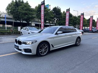 宝马5系 525Li 2.0T 自动 M运动套装 