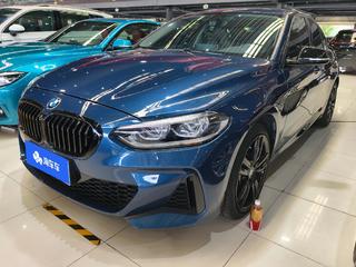 宝马1系 125i 2.0T 自动 M运动曜夜版 