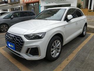 奥迪Q5L 40TFSI 2.0T 自动 改款豪华动感型 