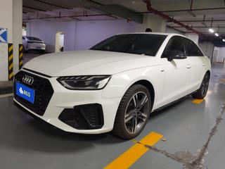 奥迪A4L 40TFSI 2.0T 自动 豪华动感型 