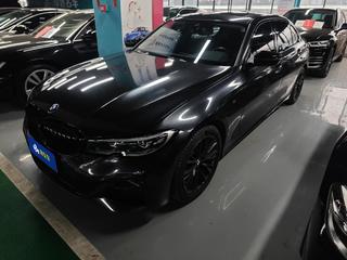 宝马3系 325Li 2.0T 自动 M运动曜夜套装 