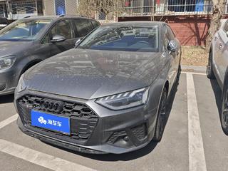 奥迪A4L 40TFSI 2.0T 自动 时尚动感型 