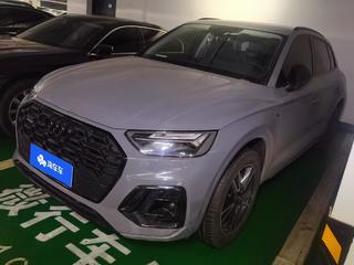 奥迪Q5L 40TFSI 2.0T 自动 时尚动感型 