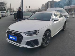 奥迪A4L 40TFSI 2.0T 自动 quattro豪华致雅型 