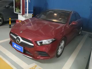 奔驰A级 A200L 1.3T 自动 运动轿车版 