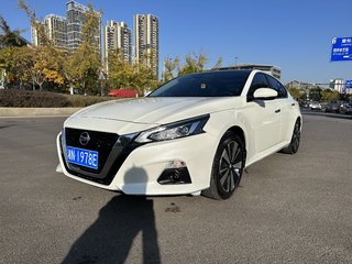 天籁 2.0L XL舒适版 