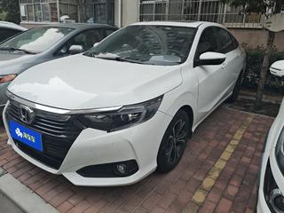 凌派 1.0T 豪华版 