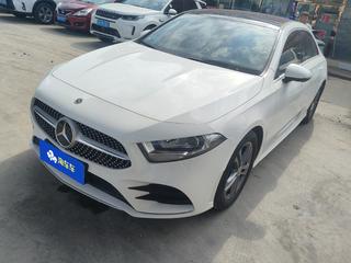 奔驰A级 1.3T 