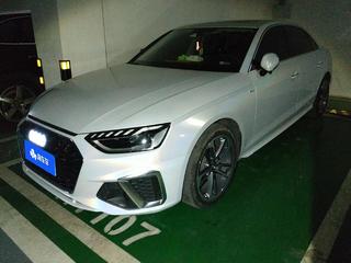 奥迪A4L 40TFSI 2.0T 自动 时尚动感型 