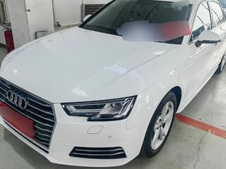 奥迪A4L 40TFSI 