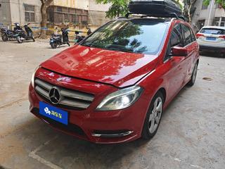 奔驰B级 B200 1.6T 自动 