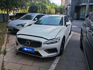 沃尔沃S60 B4 2.0T 自动 智逸豪华版 