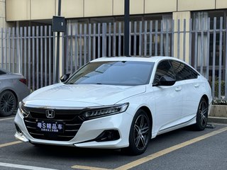 雅阁 1.5T 260TURBO幻夜·尊贵版 