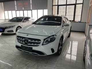 奔驰GLA 1.6T 