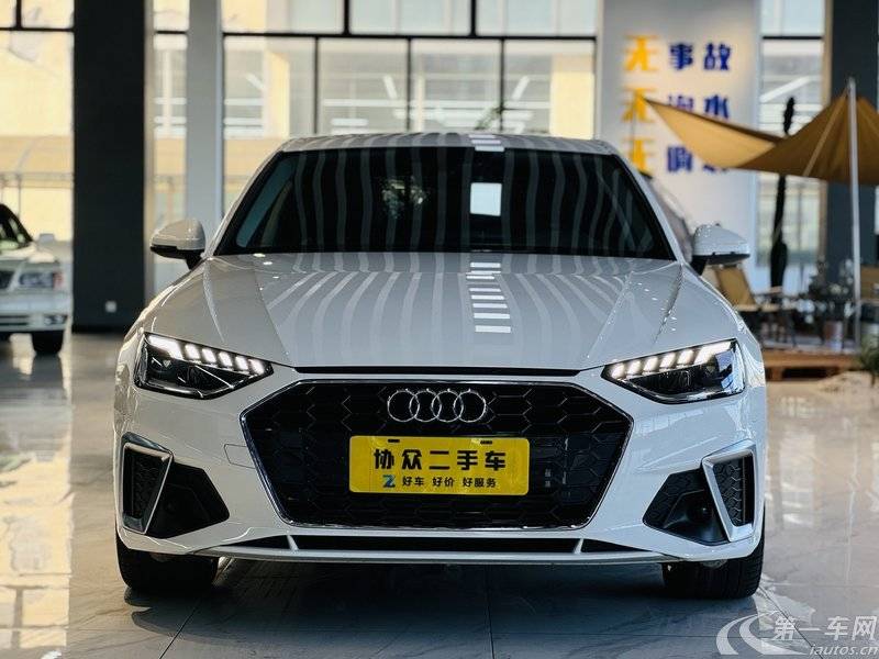 奥迪A4L 2022款 2.0T 自动 时尚动感型 (国Ⅵ) 