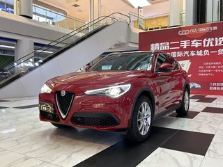 阿尔法罗密欧Stelvio 2.0T 