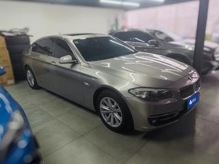 宝马5系 520Li 