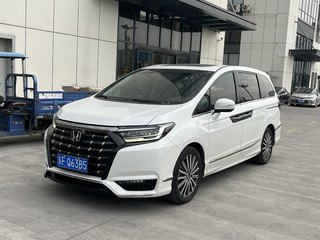 艾力绅 2.0L 至尊版 