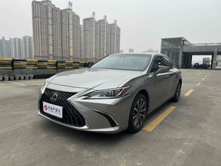 雷克萨斯ES 300h 