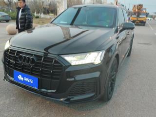 奥迪Q7 3.0T 冰雪运动型quattro-S-line 