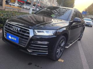 奥迪Q5L 40TFSI 2.0T 自动 荣享时尚型 