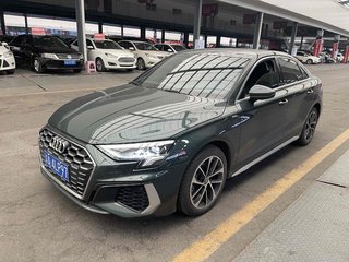 奥迪A3 L35TFSI 1.4T 自动 Limousine进取运动型 