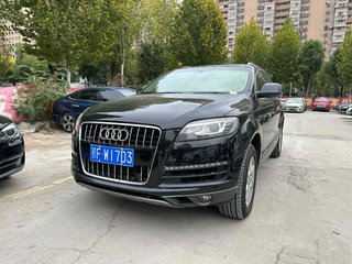 奥迪Q7 3.0T 自动 进取型 