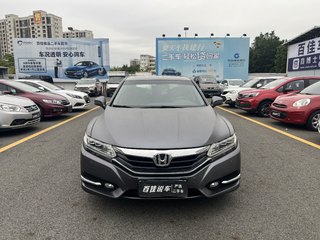 思铂睿 2.4L 尊贵版 