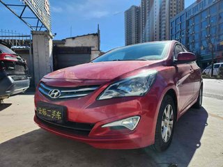 现代瑞纳 1.4L 手动 智能型GLS 