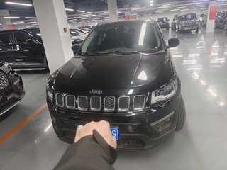 吉普指南者 1.4T 自动 200T家享互联大屏版 